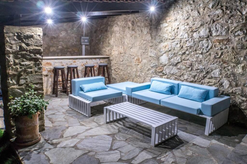 Villa Ventus, 40Sqm Private Pool & Hot Tub! Roussospition Екстер'єр фото