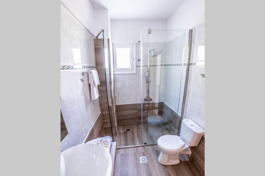 Villa Ventus, 40Sqm Private Pool & Hot Tub! Roussospition Екстер'єр фото